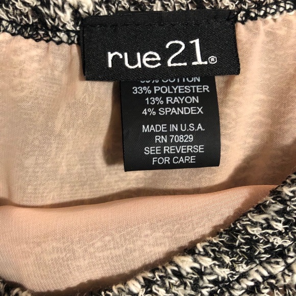 Rue21 Black/White Knit Sweater with pink underlay - Picture 3 of 4